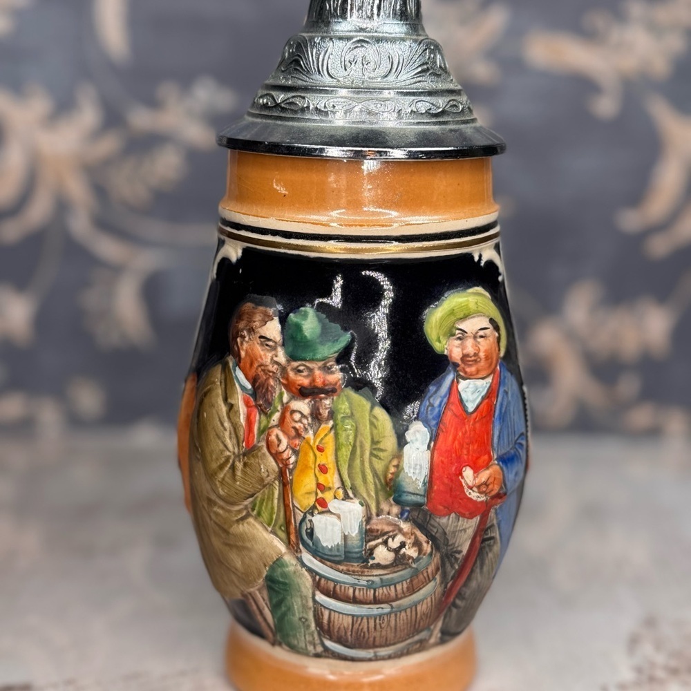 Vintage West German Beer Stein Pewter Lid Tavern Scene Relief Breweriana - Picture 3 of 11